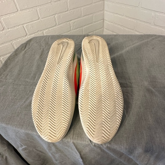 Nike SB Skateboarding Sneakers. - Picture 6 of 6